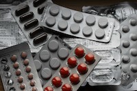 Odolnější bakterie versus méně účinná antibiotika - celosvětový boj a ožehavý problém!